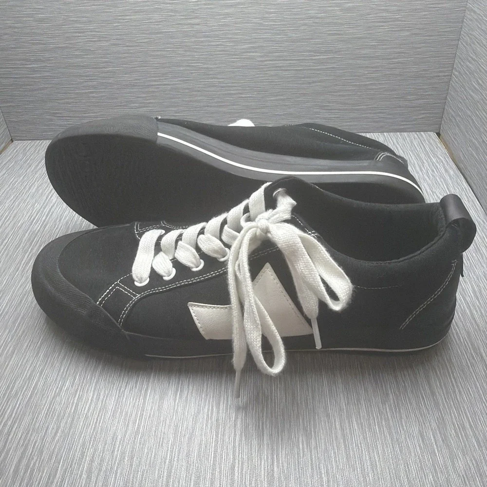 Macbeth Men's Black Canvas Skate Shoes Low Top Sneakers Size 10 EU 43